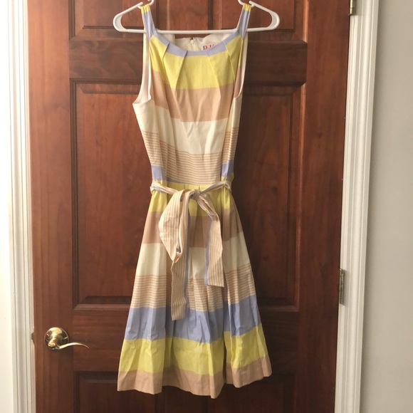 Dress - Picture 1 of 5